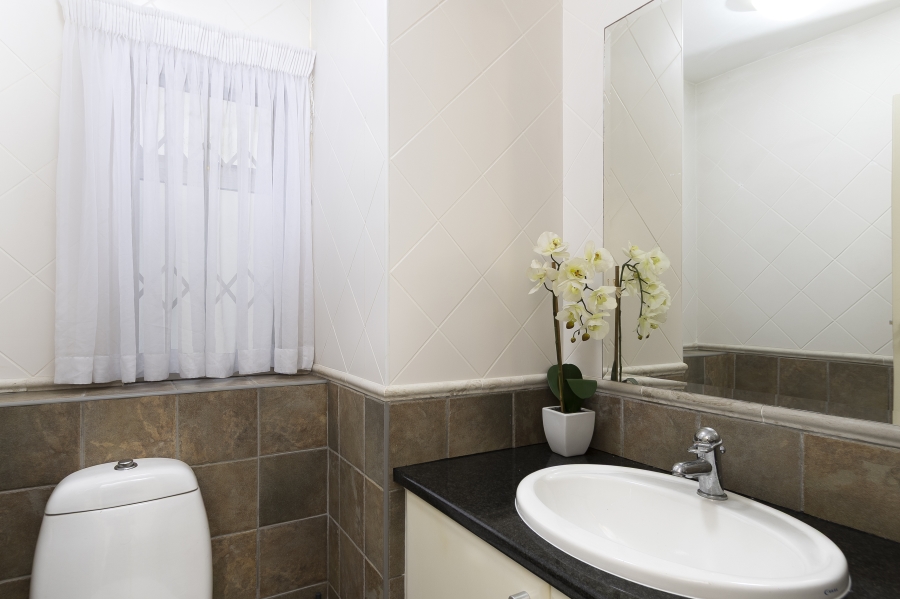 3 Bedroom Property for Sale in Strand North Western Cape